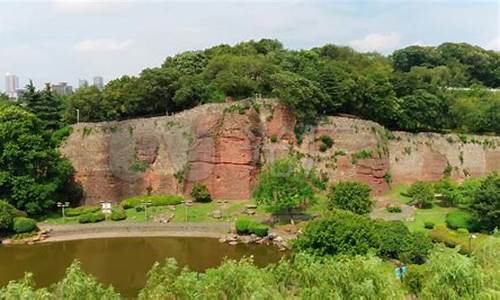 石头城景区在哪里,石头城遗址公园在哪